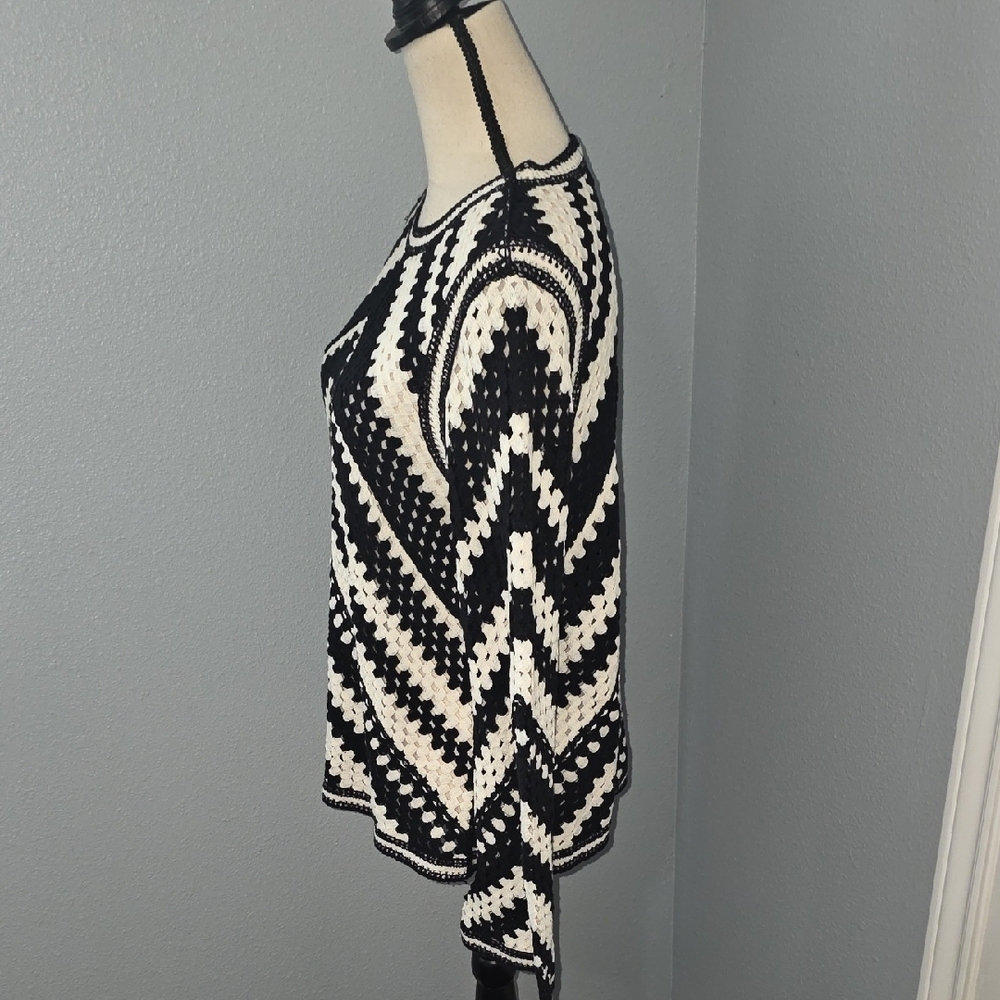 Black & Cream Chevron Crochet Crewneck Sweater - Women - Picture 5 of 8